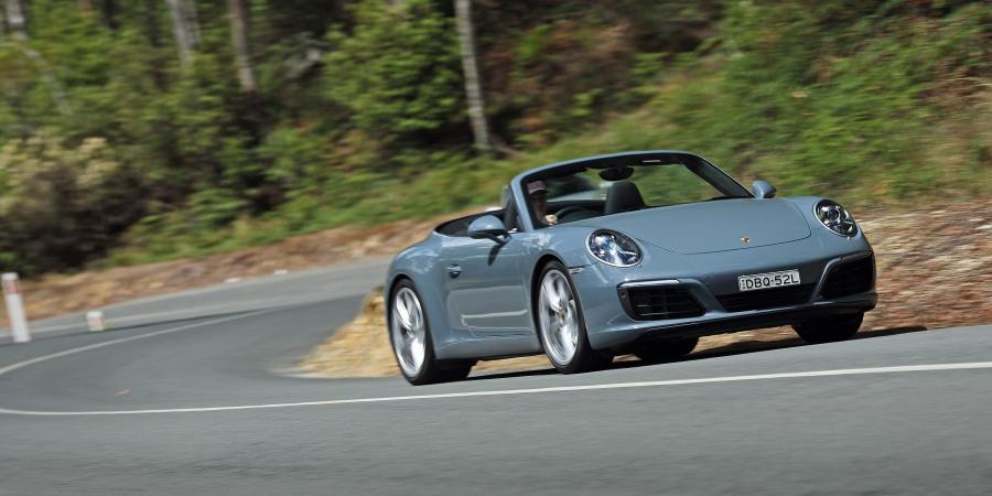  Porsche 911 Carrera Cabriolet 2016 года  (AU) (фото 7 из 29)